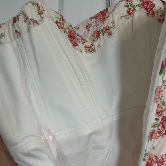 House of Cb Jasmine dress - Picture 8 of 8